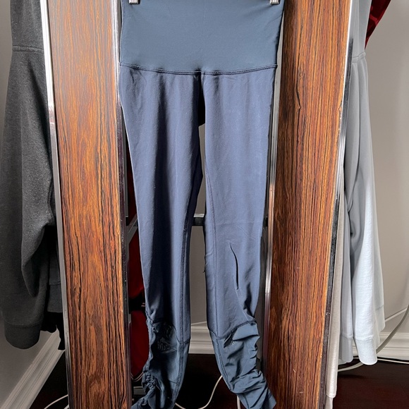 Lululemon Leggings - Picture 1 of 4